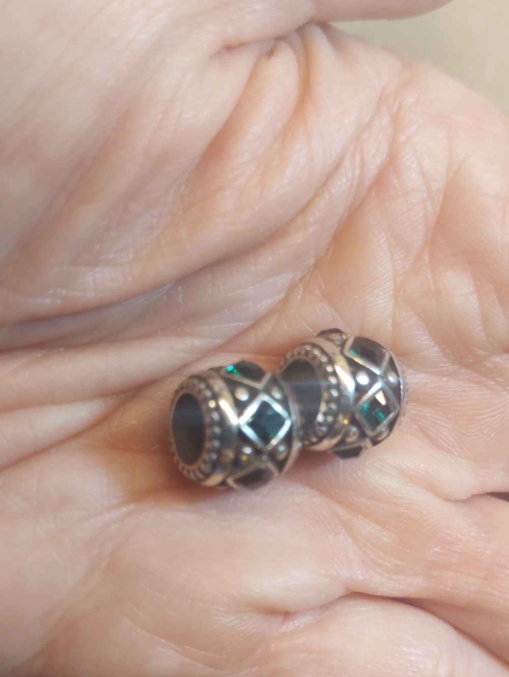 Brighton Set Of Two Spark Crystal Emerald Green And Silver Beads - Picture 5 of 9